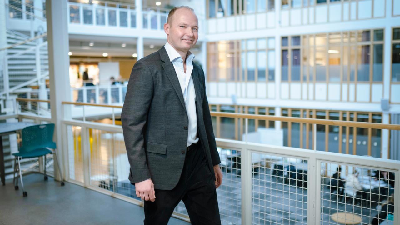Mats G LarsonProfessor vid Institutionen f&ouml;r matematik och matematisk statistik