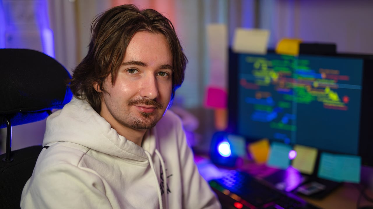 Tim Bergstr&ouml;m gamingkulturens socialisationspraktik: Svenska datorspelares och e-sportares fostran in i den digitala spelv&auml;rlden.