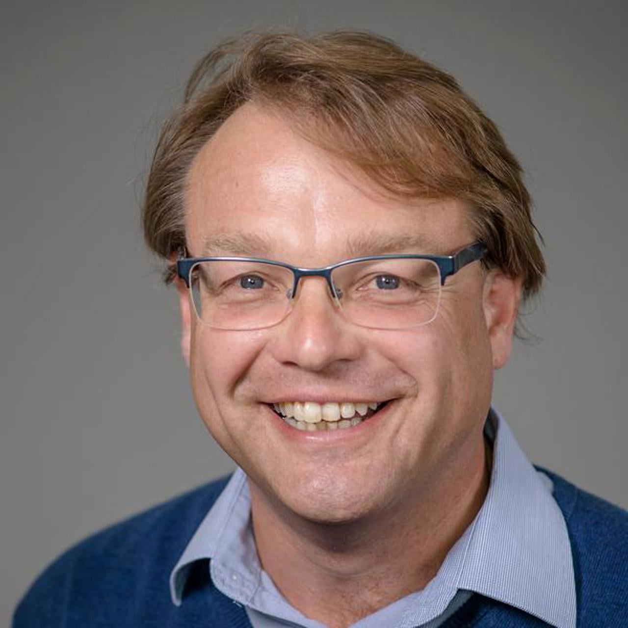 Portr&auml;tt p&aring; Oliver Billker, anknuten som professor till Institutionen f&ouml;r molekyl&auml;rbiologi, Ume&aring; universitet.