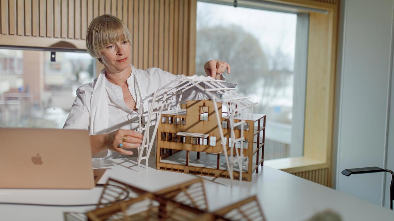 Cornelia RedekerProfessor vid Arkitekth&ouml;gskolan vid Ume&aring; universitetRoll: Katalogansvarig, Prefekt