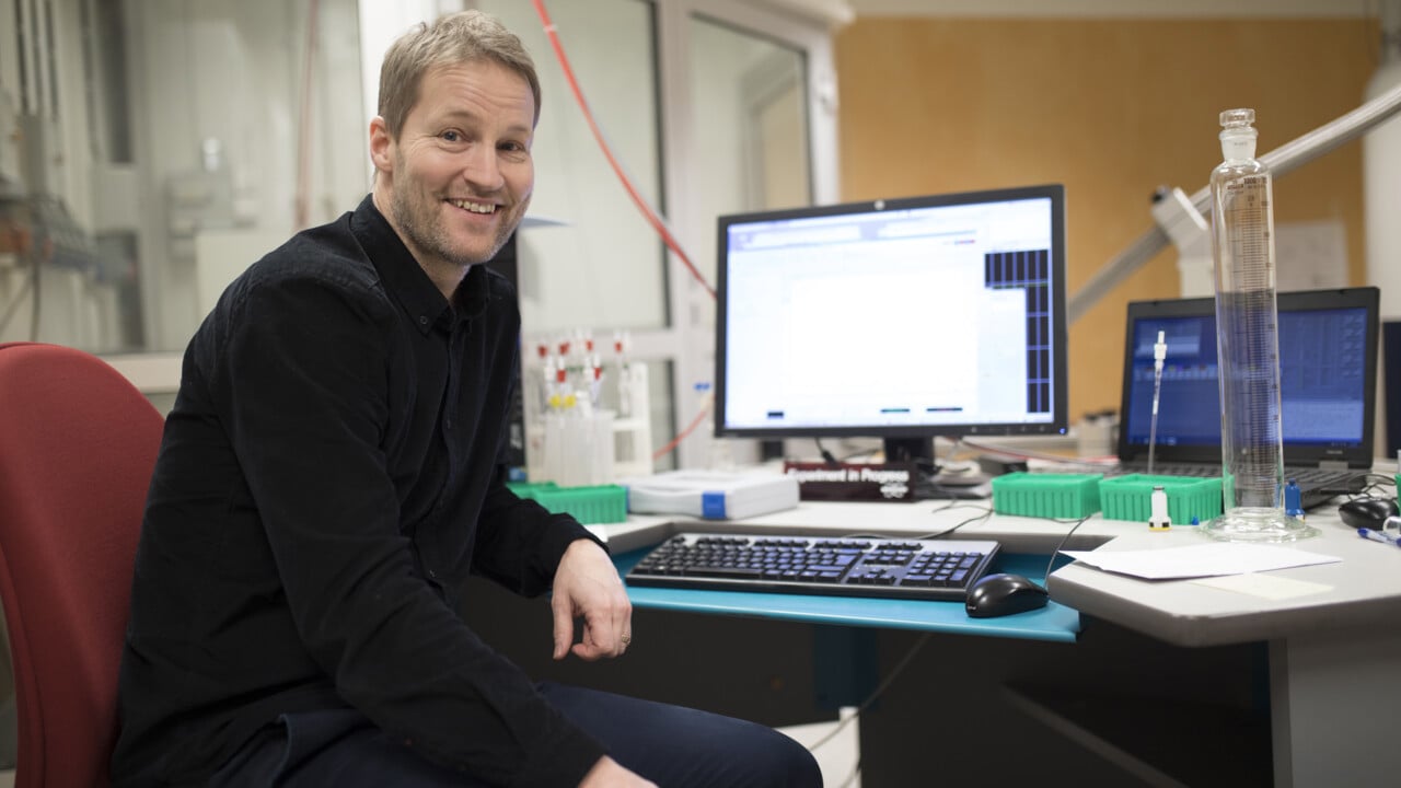 Fredrik Almqvist, professor i organisk kemi vid Ume&aring; Universitet.