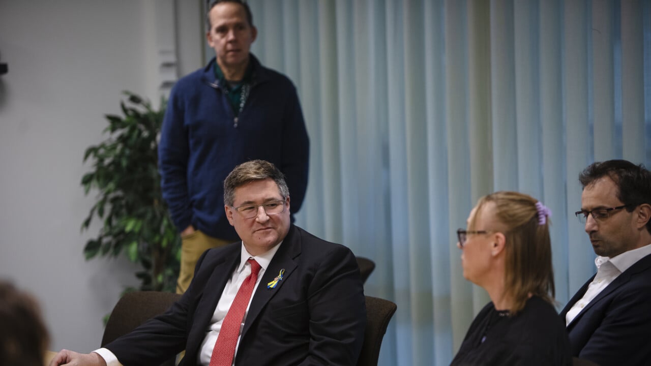 Forskare vid Arktiskt centrum och USA:s Ambassad&ouml;r