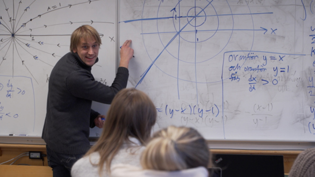Niklas Lundström lektor i matematik