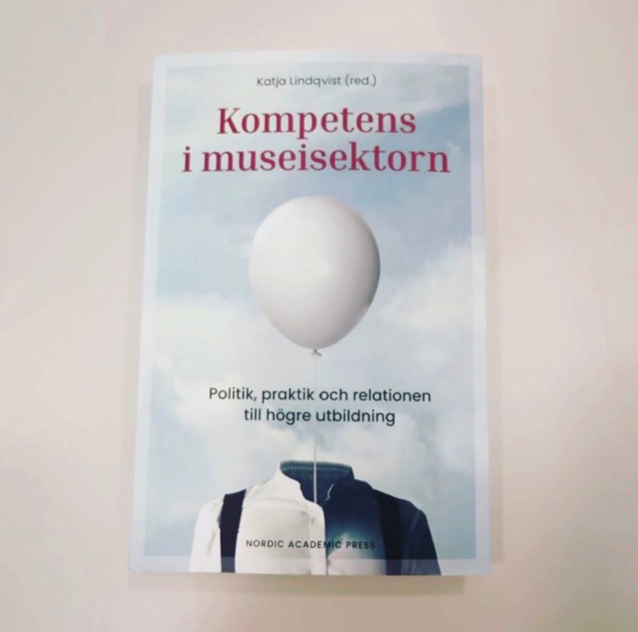 Omslagsbild p&aring; boken Kompetens i museisektorn