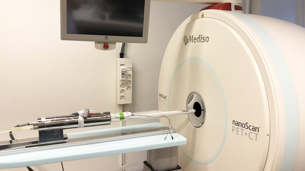 Visar PET/CT instrumentet placerat p&aring; UCCB