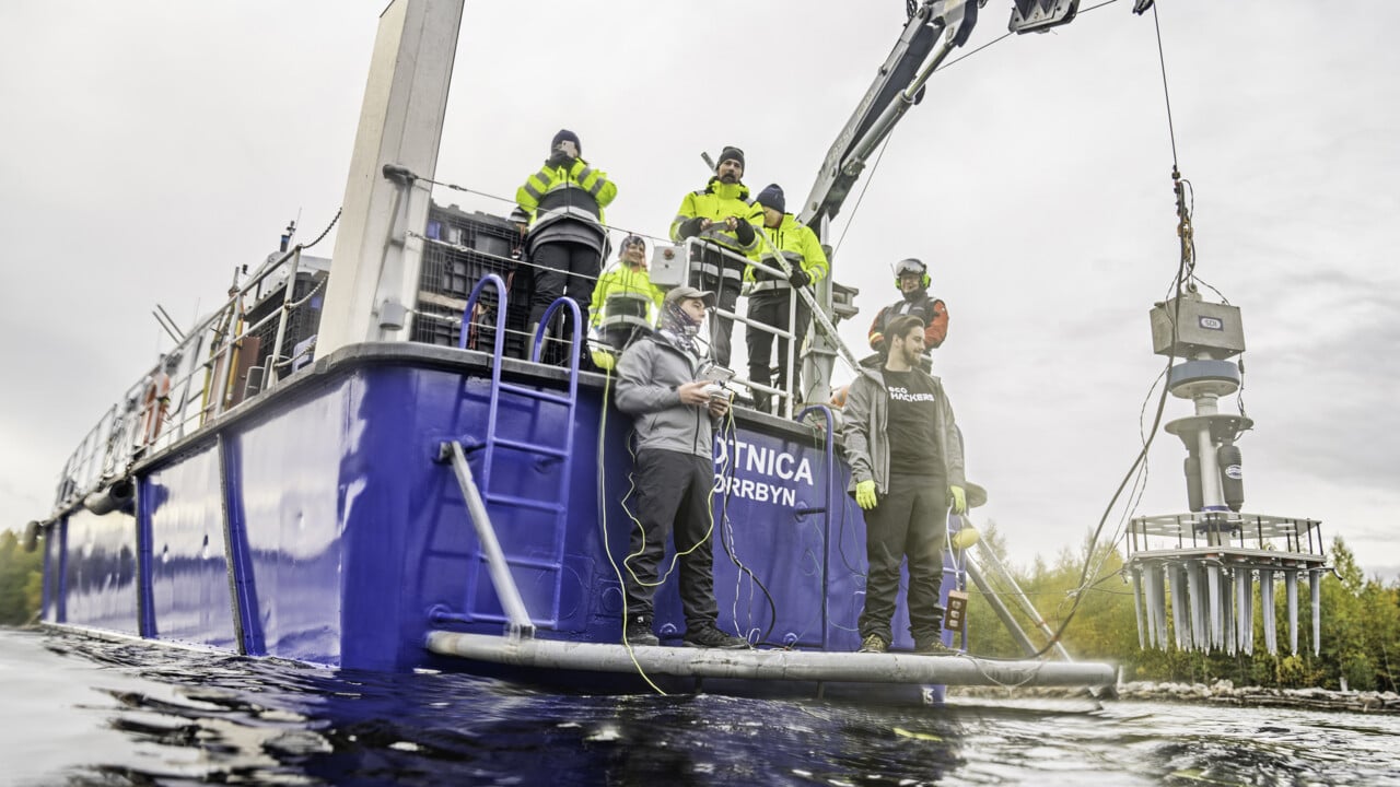 Uts&auml;ttning av SPEARS i vatten