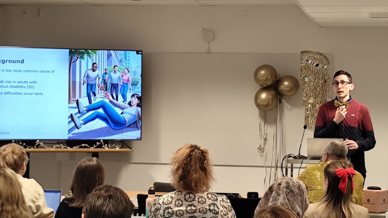 A man giving a presentation to a group of people.