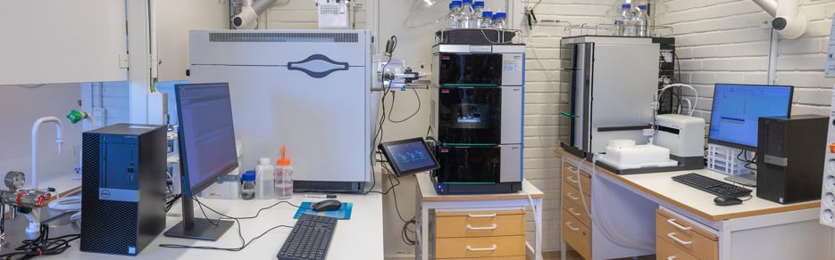 Lab instruments