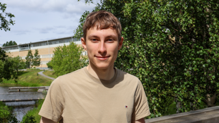 During his internship at the department, Marius Helmsdorf explored machine learning methods for predicting surgery times while experiencing life in Umeå.