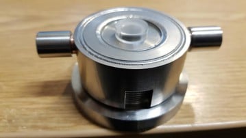 Vattenkyld reaktorcell fräst med plasma