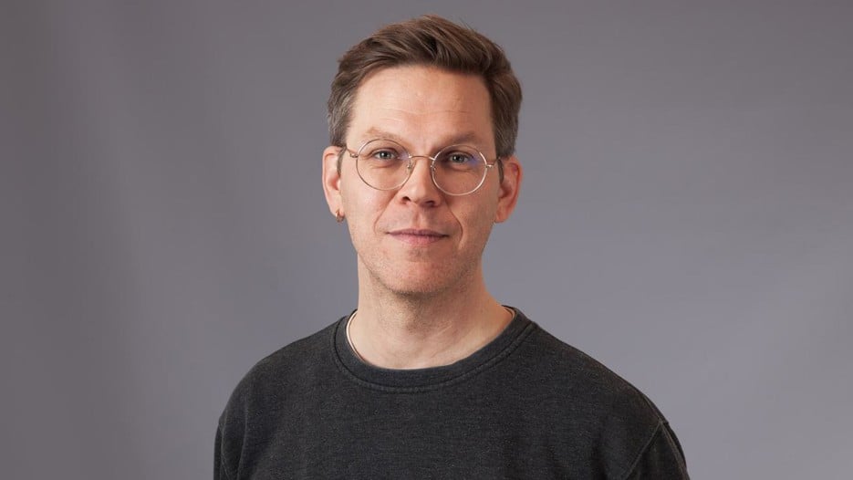 Porträtt: Simon Öhman Jönsson. Kommunikatör vid Kemiska institutionen
Enhet: Stöd och service - administrationen
KBC-huset (KB), Linnaeus väg 10
Umeå universitet, 901 87 Umeå
Medieproducent (tjänstledig) vid Kommunikationsenheten (Komm)
Universitetsledningshuset, plan 4, Universitetstorget 4
Umeå universitet, 901 87 Umeå
