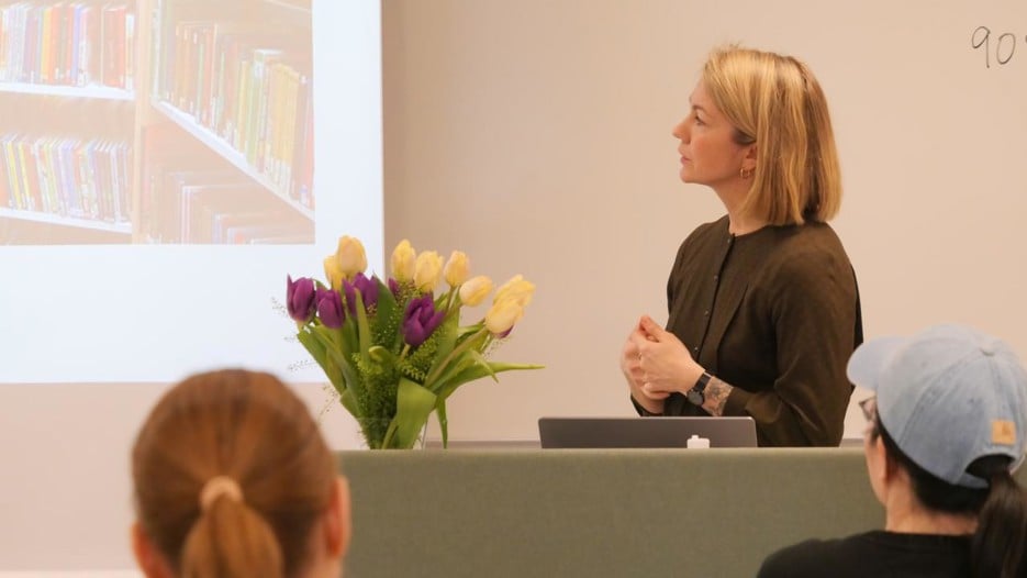 Yvonne Knospe inleder Litumsymposiet