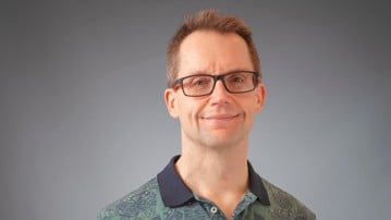 Porträtt: Ted Saarikko. Universitetslektor vid Institutionen för informatik