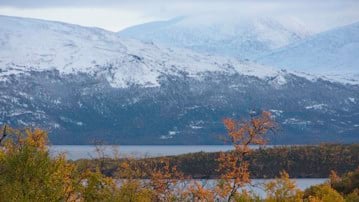 A view of the lake Torneträsk and surroundings.
