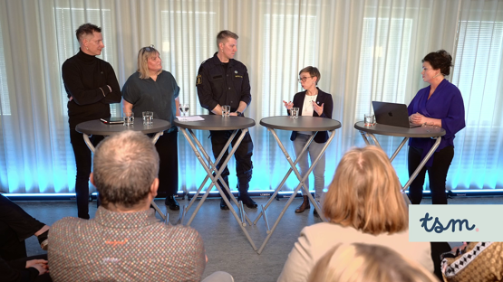 Handelshögskolan tillsammans panel