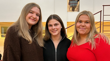 Skolinspektionen ser en nedgång i läsandet bland barn. Men Tove Axelsson, Sandra Guldbrandsson och Elin Söderström – blivande lärare i förskolan och upp till tredje klass – brinner för böcker. De ser fram emot att inspirera unga läsare och sprida sin kärlek till litteraturen.