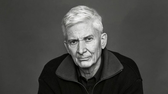 Porträttbild på Per Olov Enquist
