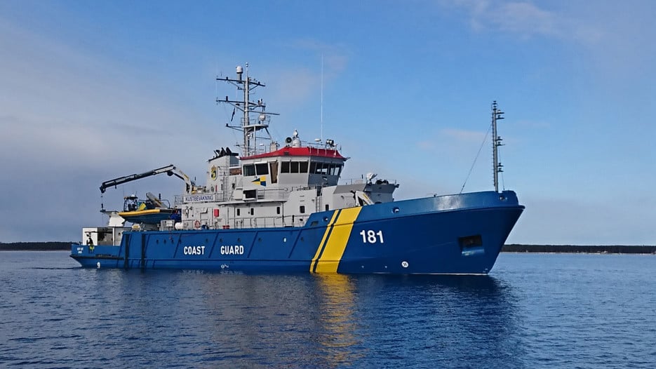 Fartyget KBV 181 används för forskning och miljöövervakning i Umeå marina forskningscentrums verksamhet. På bilden är fartyget nyrenoverat och har precis återvänt från ett år på varv.