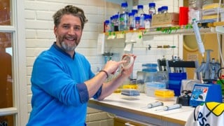 Olivier Keech and his collaborators will use microorganisms to turn organic waste into animal feed