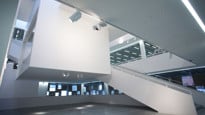 Interiör vid Arkitekthögskolan, vit kub vid trappa, 2010-09-15