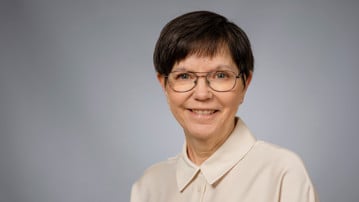 Universitetslektor vid Handelshögskolan vid Umeå universitet Enhet: Företagsekonomi, Marknadsföring