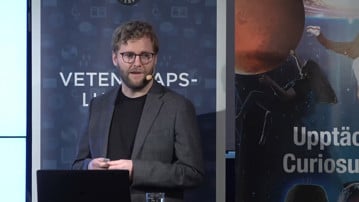 Film: Osynliga hot – att avslöja bakteriesporer med ljus