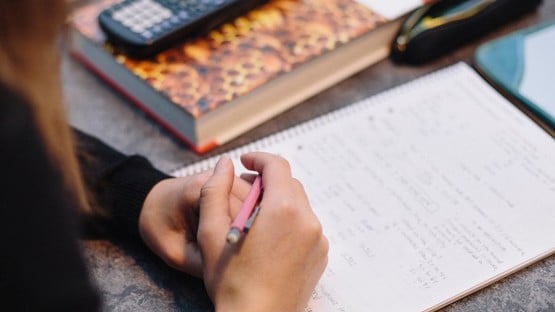 Studenter som pluggar Civilingenjörsprogrammet i industriell ekonomi.