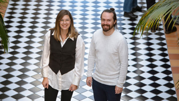 Sara och Gustaf Gustaf Wadenholt<br/>Postdoktor vid Institutionen för psykologi Sara Stillesjö, Universitetslektor vid Institutionen för psykologi<br/>Anknuten som övrig/annan befattning till Institutionen för integrativ medicinsk biologi (IMB)