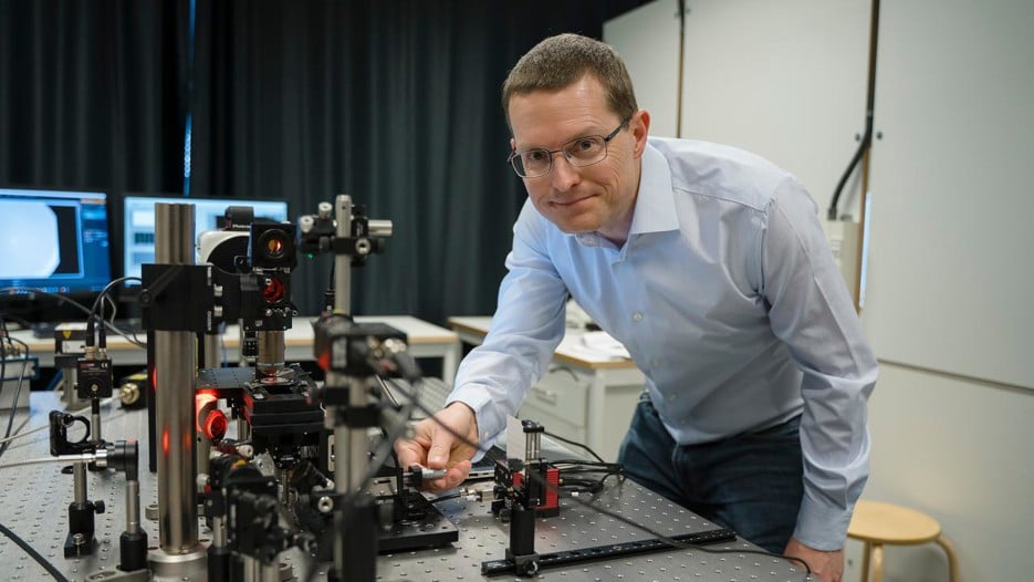 Florian Schmidt, Professor vid Institutionen för tillämpad fysik och elektronik