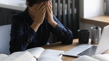 Trötthet, stress, huvudvärk, utmattad, koncentration.