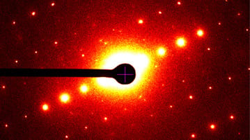 MicroED. Diffraction pattern of sugar from a Glacios electron microscope at UCEM, Umeå Center for Electron Microscopy.