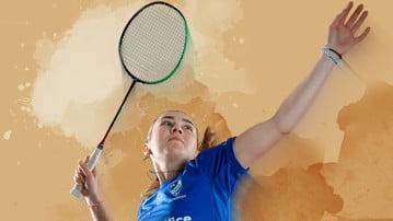 Selma Arvidsson kombinerar studier vid Umeå universitet med en elitidrottssatsning i badminton
