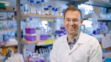 Johan Normark<br/>Anknuten som läkare till Institutionen för klinisk mikrobiologi<br/>WCMM / Wallenberg centrum för molekylär medicin