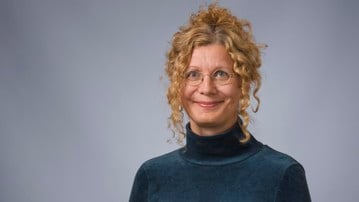 Universitetsadjunkt (tjänstledig) vid Institutionen för språkstudier Enhet: Språkdidaktik och pedagogiskt arbete<br/>Doktorand vid Institutionen för språkstudier Enhet: Språkdidaktik och pedagogiskt arbete