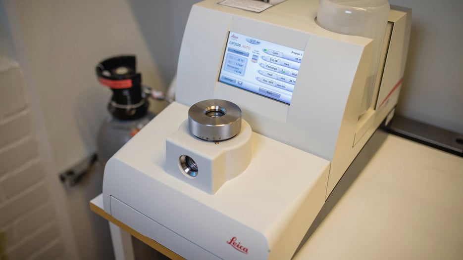 Leica critical point dryer UCEM
