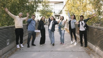 Exchange students pose during Scavenger Hunt day HT24