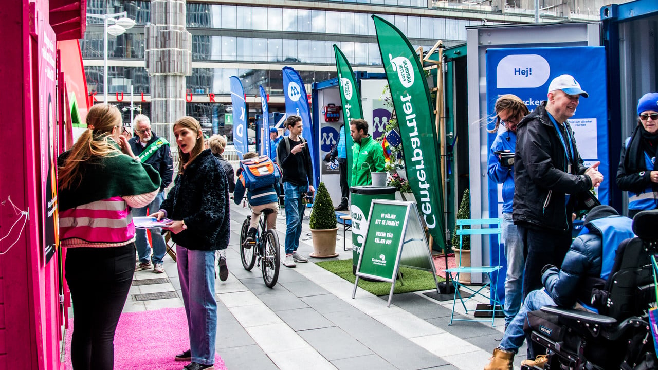 EU-valet 2019 har börjat på Sergels torg i centrala Stockholm.