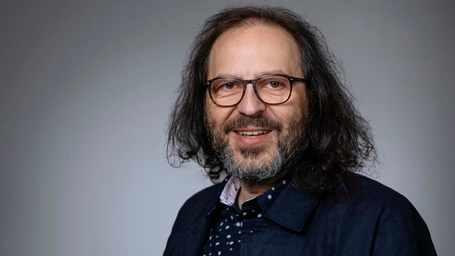 Porträtt på Dieter Müller, professor vid Umeå universitet.