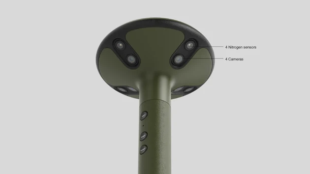 The top sensor module includes four nitrogen sensors and four cameras, providing a comprehensive 360-degree view of the crop’s current nitrogen levels.