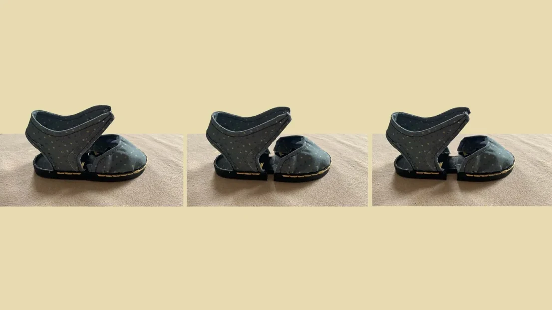 Prototypes in three different sizes (EU 22, 23, and 24)