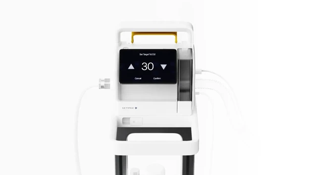 Adjustable display and integrated humidifier.