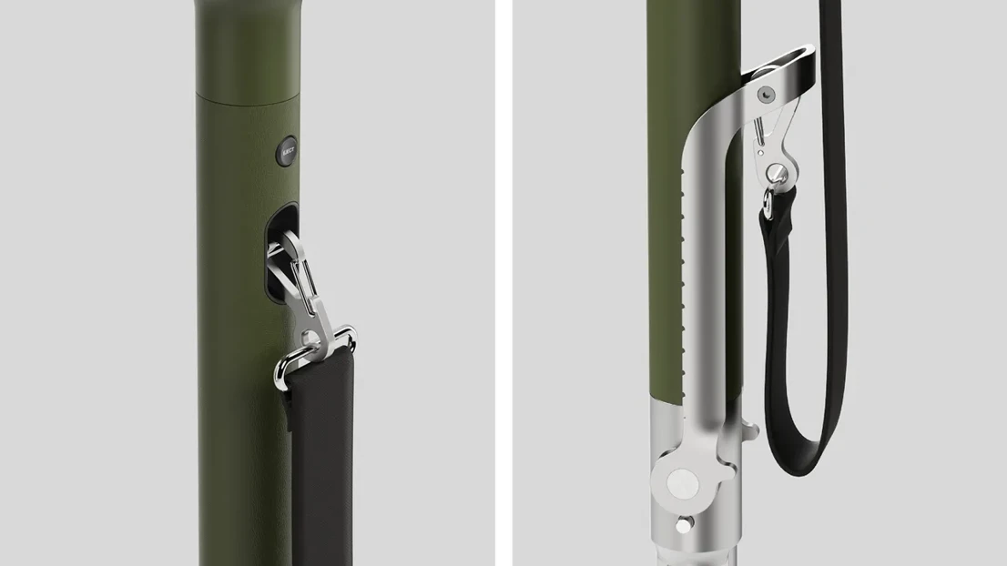 If required by the farmer, a carrying strap can easily be attached to the spear at dedicated attachment points.