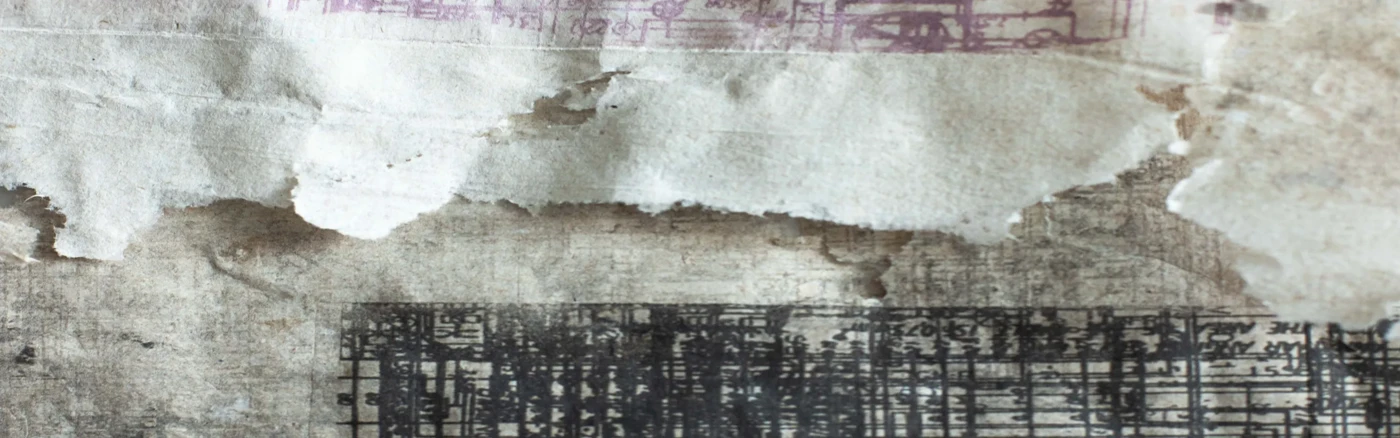 Detalj av verk med papper