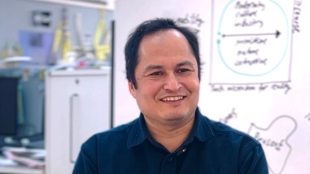 Sergio Bravo Josephson in the UID Research Studio