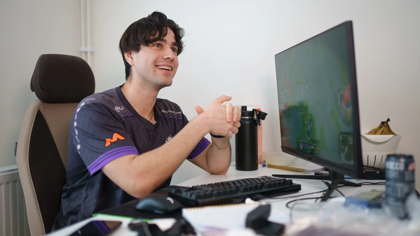 Daniel Manousian