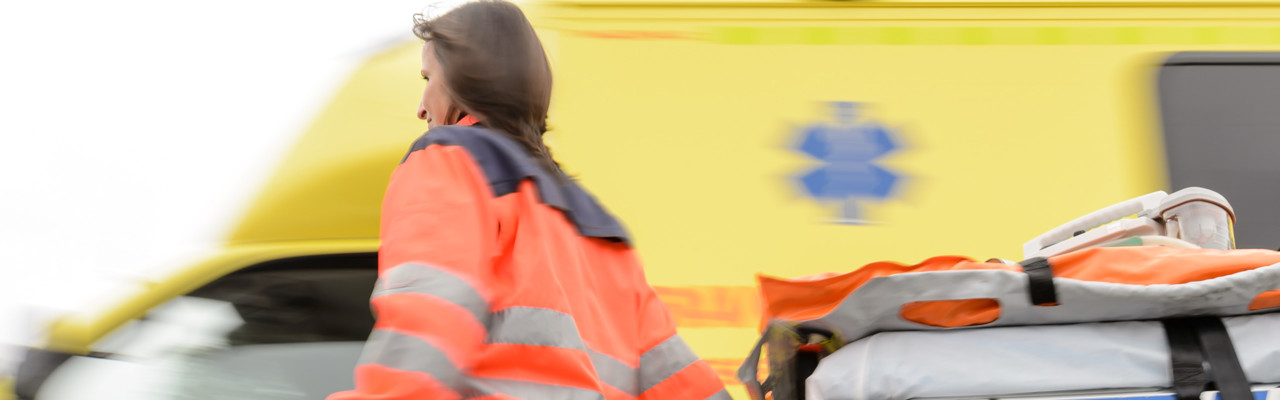 Bild på ambulanssjukvårdare