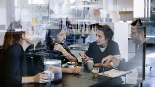 Bild på lärare på arkitekthögskolan