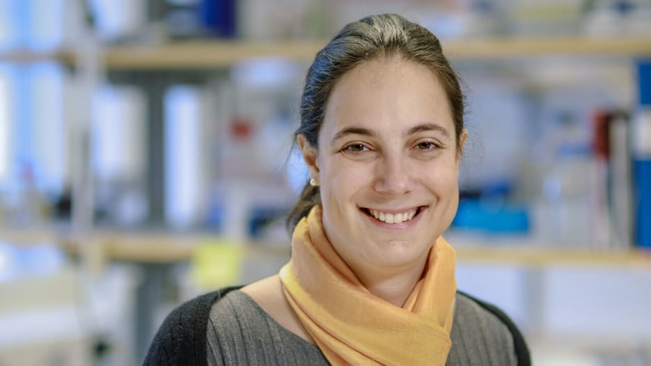 Porträtt på Marta Bally, Institutionen för klinisk mikrobiologi, Umeå universitet.