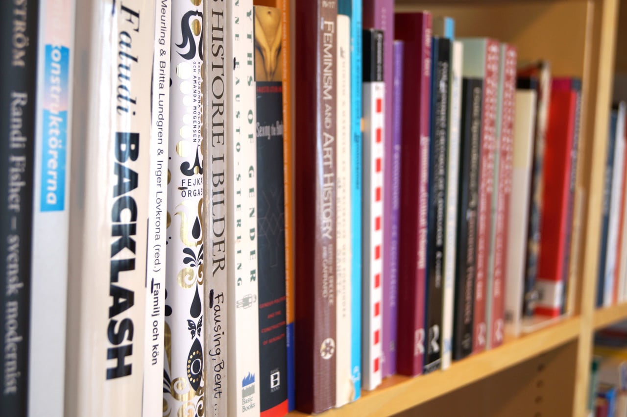 Böcker Backlash UCGS bibliotek