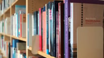 Böcker UCGS bibliotek